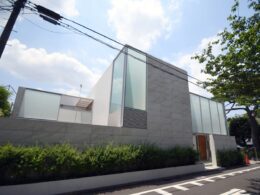 世田谷区成城｜デザイン住宅の外壁改修工事が終盤