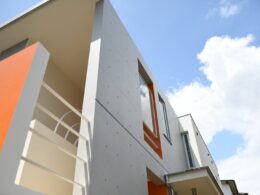 打ち放しコンクリート再生工事が完成