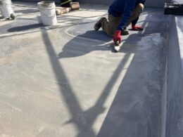 全体的に樹脂モルタルの薄塗り