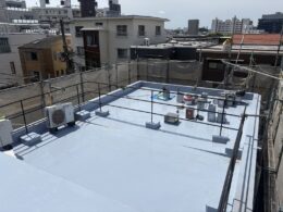 ウレタン防水材1回目塗布後