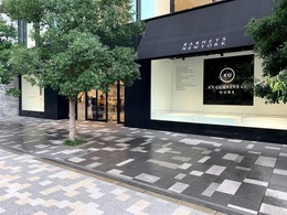 Barneys New York六本木店