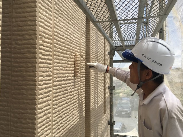 外壁:上塗り